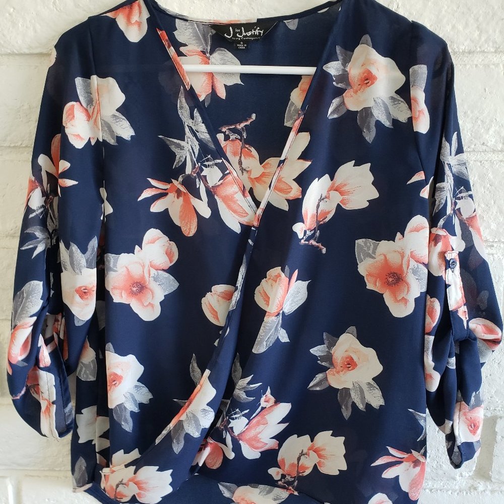 Sheer V-Neck Floral Blouse Sz Small 3/4 Sleeve